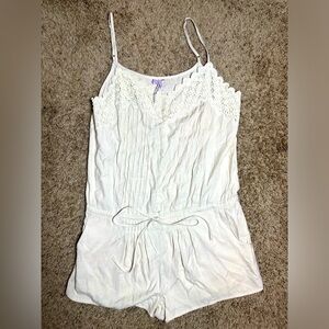Andree by unit spaghetti strap shorts romper with tie waist size small